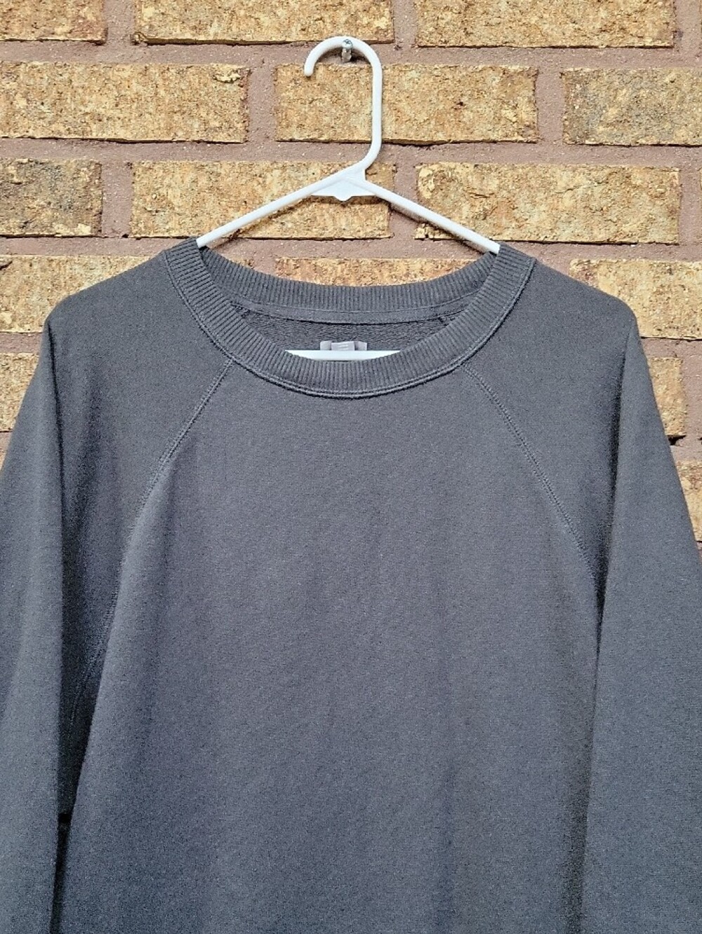aerie Charcoal Gray Crewneck Sweatshirt Pockets Cotton Blend Size Small Casual - Picture 3 of 10